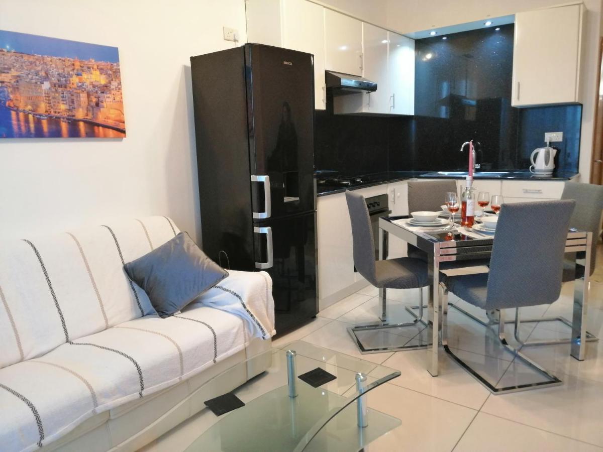 Seabreeze Apartment St. Paul's Bay Buitenkant foto